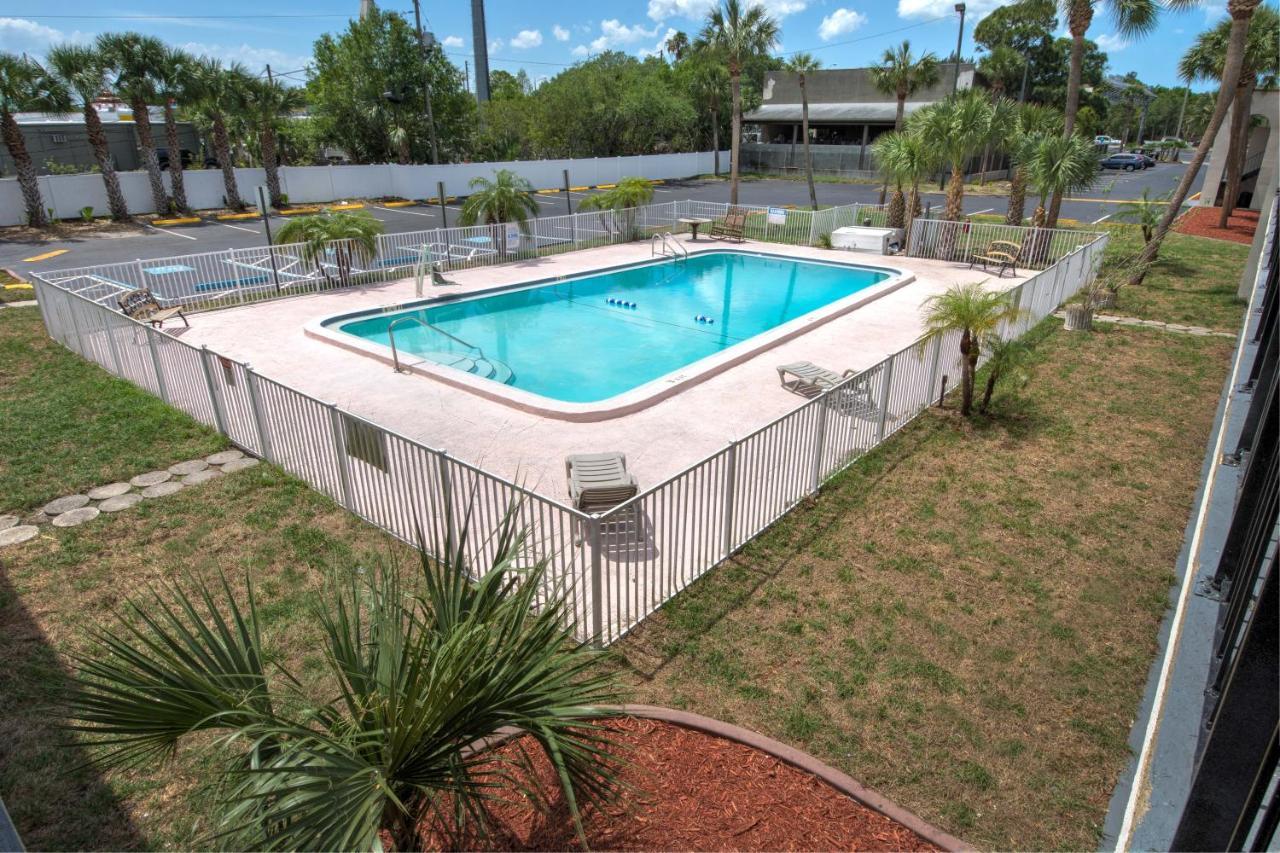 Bayside Inn Pinellas Park - Clearwater المظهر الخارجي الصورة