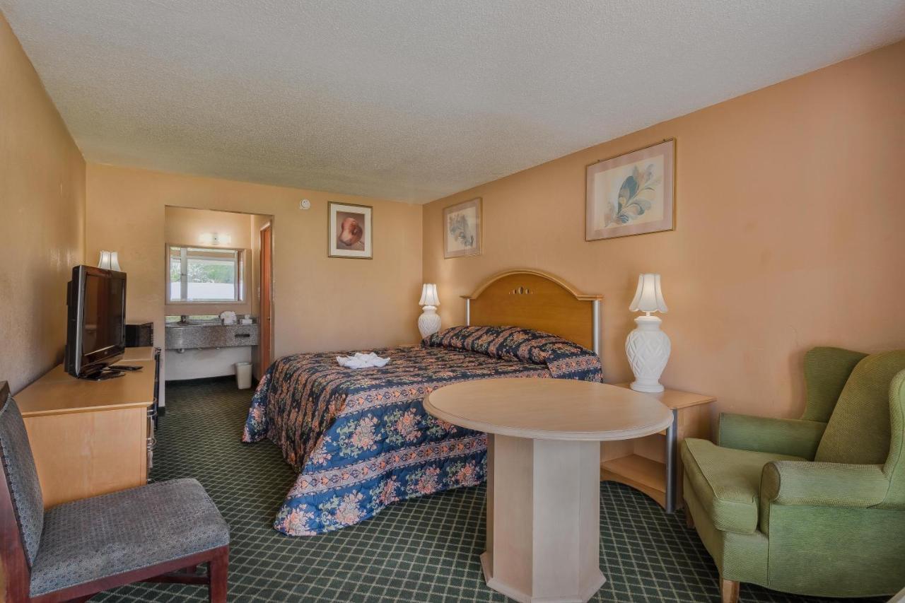 Bayside Inn Pinellas Park - Clearwater المظهر الخارجي الصورة