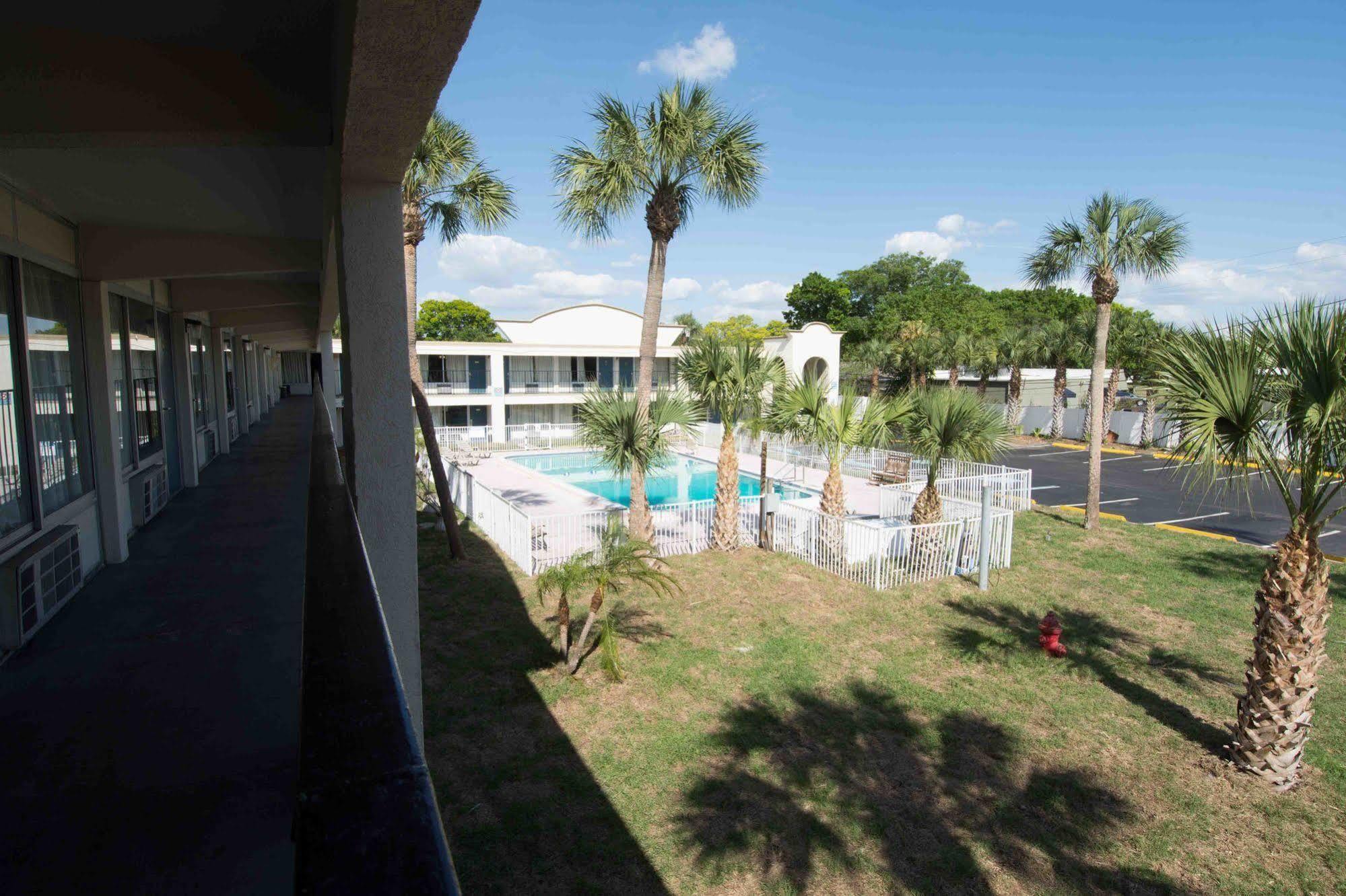 Bayside Inn Pinellas Park - Clearwater المظهر الخارجي الصورة